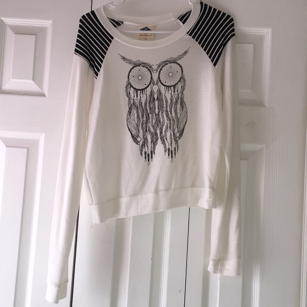 shirt / sweater